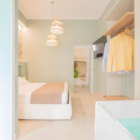 Filia Solis - Old Town & Ξενοδοχείο με διαμερίσματα Μπρίντιζι