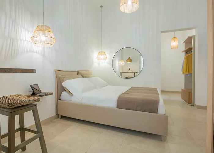 Filia Solis - Old Town & Apart-hotel Brindisi
