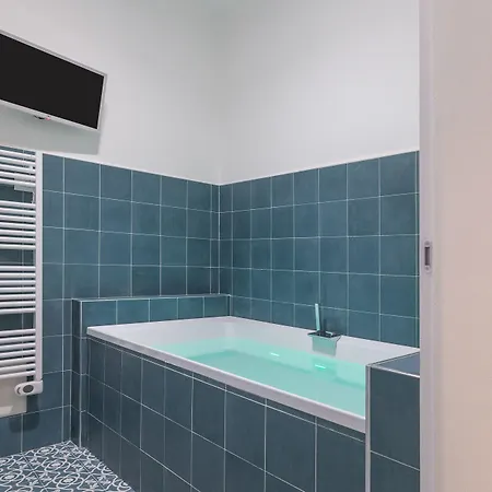 Filia Solis - Old Town & Apartmanhotel Brindisi