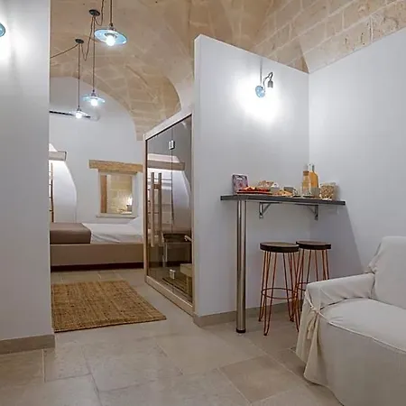 Filia Solis - Old Town & Brindisi